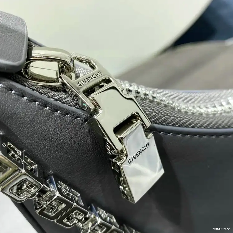 Fashionrepsfam ru Bag 2209SW0055 Givenchy 0710